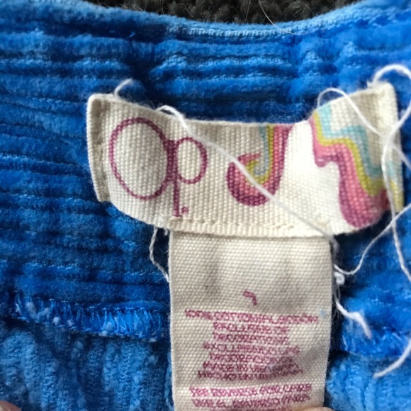 Shorts - Picture 5 of 7